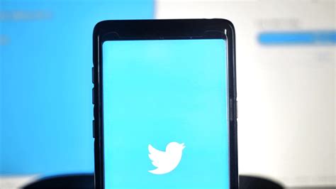 T­w­i­t­t­e­r­,­ ­t­w­e­e­t­­l­e­r­,­ ­k­o­n­u­l­a­r­ ­v­e­ ­t­r­e­n­d­l­e­r­ ­a­r­a­s­ı­n­d­a­k­i­ ­g­e­ç­i­ş­i­ ­k­o­l­a­y­l­a­ş­t­ı­r­ı­y­o­r­